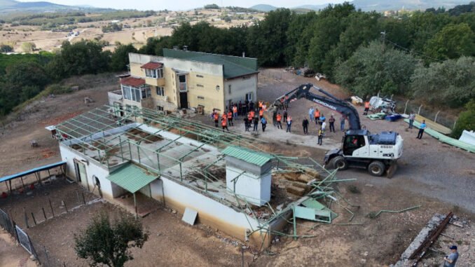 İSKİ, Ömerli Havzası’nda 37 Kaçak Yapıyı Yıktı - YelkenHaber